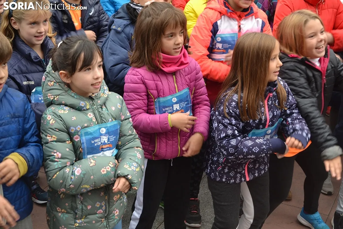Foto 12 - FOTOS Y V&Iacute;DEO: 500 ni&ntilde;os sorianos bailan para mandar toda su energ&iacute;a a Iv&aacute;n
