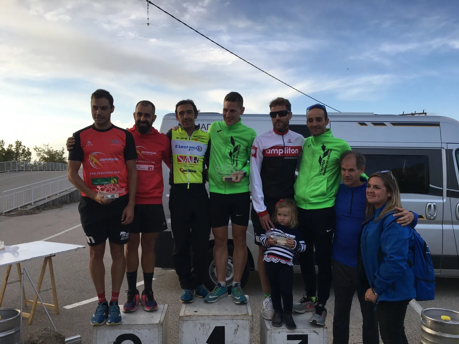 Foto 2 - Los relevos, f&oacute;rmula de &eacute;xito en el Duatl&oacute;n Cross de Mar&iacute;a Garc&iacute;a