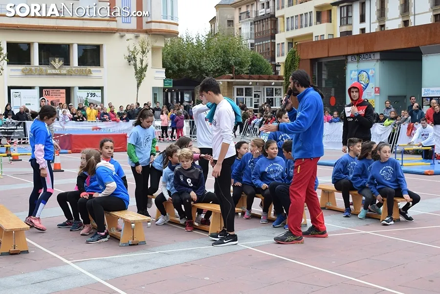 Foto 12 - El CAEP lleva el atletismo al centro de Soria