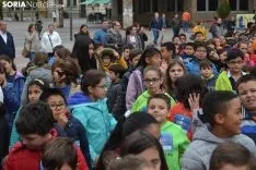 Foto 6 - FOTOS Y V&Iacute;DEO: 500 ni&ntilde;os sorianos bailan para mandar toda su energ&iacute;a a Iv&aacute;n