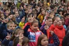 Foto 5 - FOTOS Y V&Iacute;DEO: 500 ni&ntilde;os sorianos bailan para mandar toda su energ&iacute;a a Iv&aacute;n