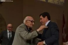 Una imagen de la conmemoración y de los homenajes. /SN