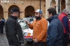 VII Spain Classic Raid, ante el Ayuntamiento de Soria. /SN