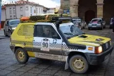 VII Spain Classic Raid, ante el Ayuntamiento de Soria. /SN