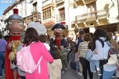 Gigantes y Cabezudos en Soria.