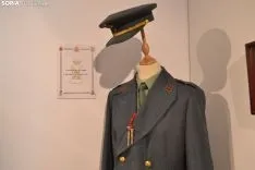 Una de las imágenes de la muestra y de su apertura este lunes. /SN
