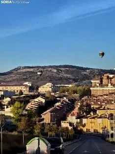 Dos globos sobrevuelan Soria. /David de Miguel