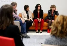 Una de las imágenes de la visita de la ministra a la capital soriana este martes. /SN