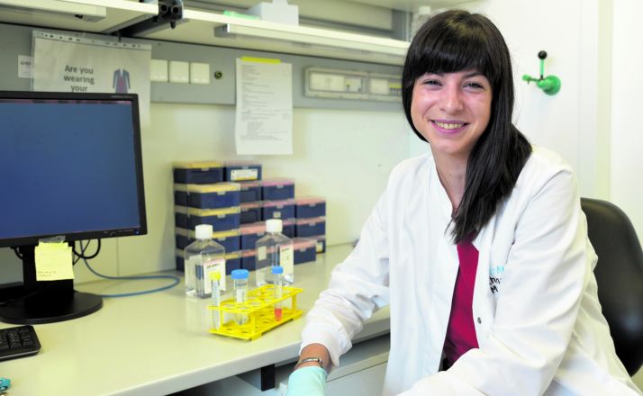 Cristina Mayor, en el laboratorio. 