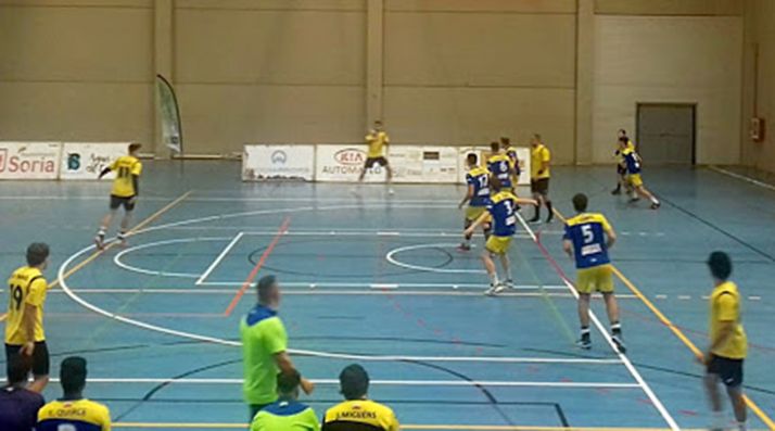 Una imagen del partido. /CB Lafuente Pereda