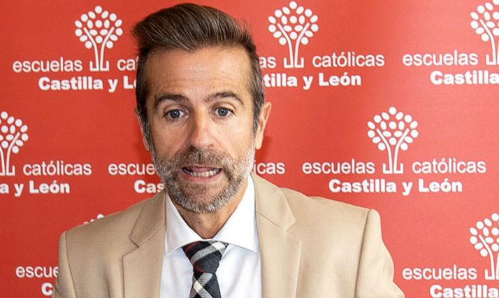 Leandro Roldán, este lunes en el colegio de Escolapias. 