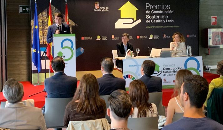 Suárez-Quiñones presenta la VIII Edición de los Premios. /Jta.