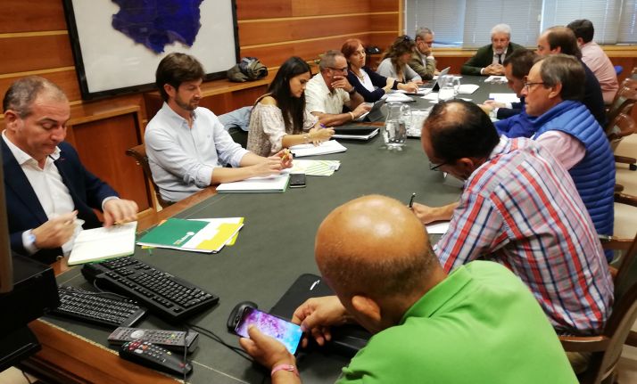 Una imagen del grupo en su primera sesión. /Jta.