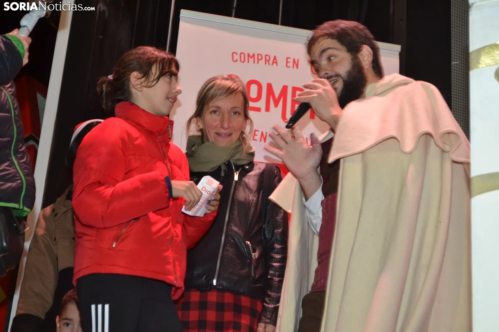 Una imagen de la apertura del tiempo navideño este viernes. /SN