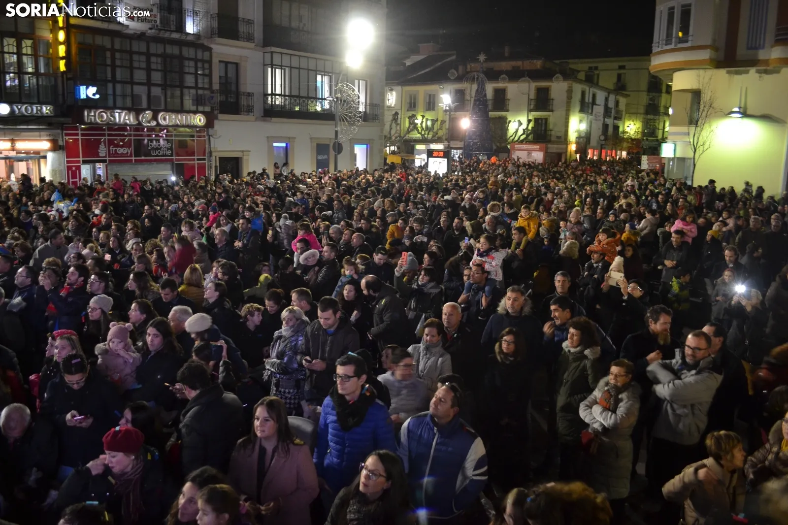 Una imagen de la apertura del tiempo navideño este viernes. /SN