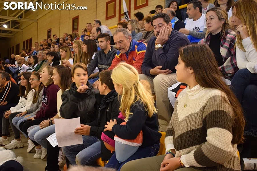 Foto 12 - Galer&iacute;a: dos aficiones hermanadas, en la lucha de la Espa&ntilde;a Vaciada