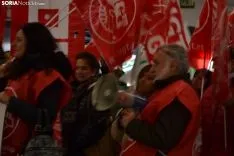 Una imagen de la concentración ante la sede de la Junta en la capital soriana. /SN