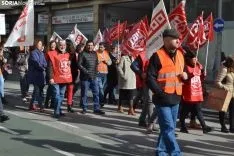 Una imagen de la concentración ante la sede de la Junta en la capital soriana. /SN