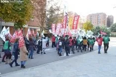 Una imagen de la concentración ante la sede de la Junta en la capital soriana. /SN