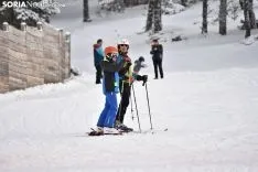 Primer día de nieve en Santa Inés.