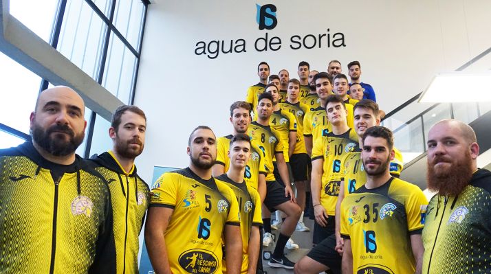 La plantilla del BMS, en las instalaciones de Agua de Soria. /BMS