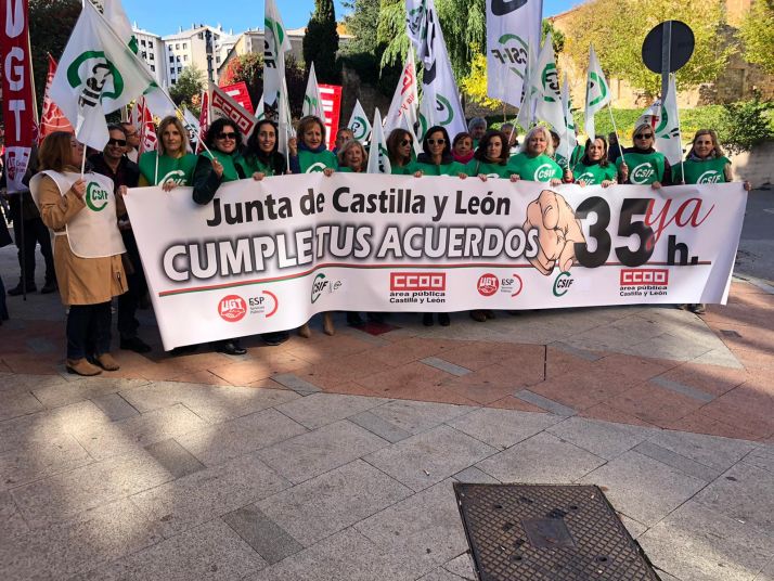 Los 2.700 funcionarios afectados urgen a la Junta la publicación del concurso a través de una campaña de CSIF