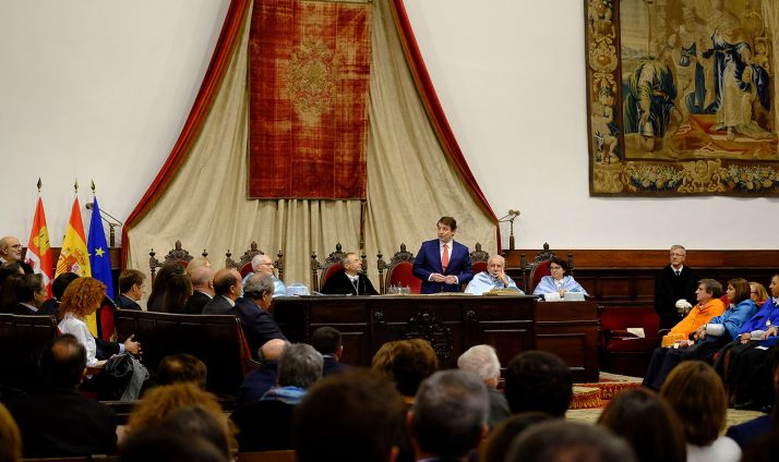 Una imagen de la intervención del presidente autonómico en Salamanca. /Jta.