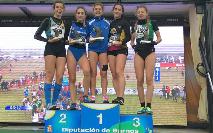 La atleta soriana, en el centro del podio este sábado.