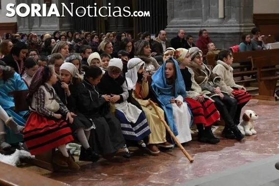 Una imagen de 'Las Posadas' en Ágreda este domingo. /Nacho Grijalbo