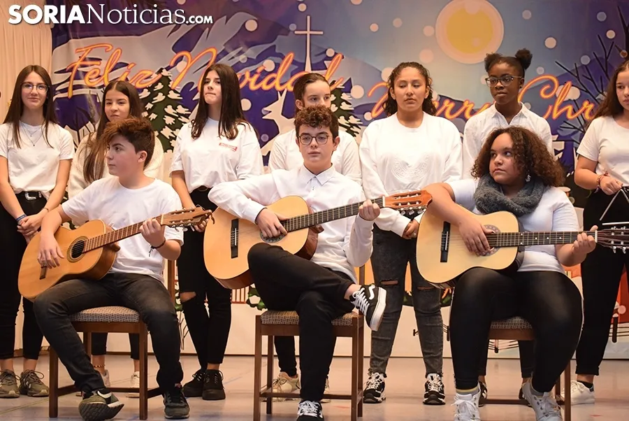 Foto 13 - Galer&iacute;a de im&aacute;genes: 11 grupos participan en el VI Concurso Diocesano de Villancicos