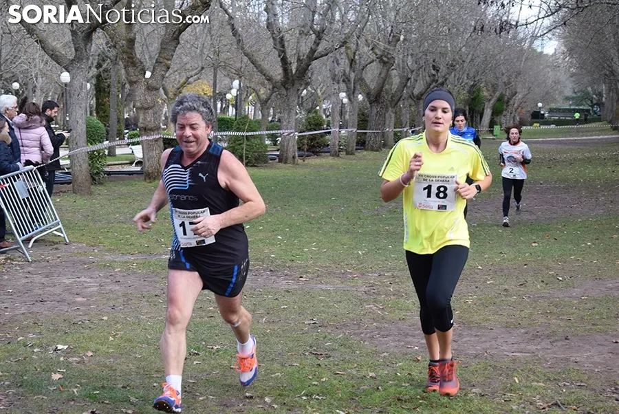 Foto 18 - Galer&iacute;a: 600 participantes en la jornada popular del Cross Alameda de Cervantes