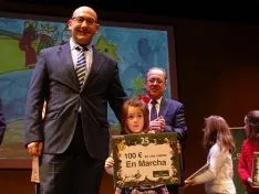 Foto 23 - Estos son los dibujos y los autores ganadores de las pequepostales de Caja Rural