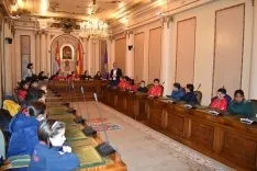 Foto 3 - Los escolares sorianos visitan la Diputaci&oacute;n para aprender a emprender