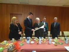 Foto 5 - Los hijos de los funcionarios sorianos conocen el trabajo de sus padres en una jornada de la Junta