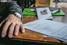 La Esclerosis Múltiple ha hecho mella en el físico de Juan Pérez pero no es su ánimo. Afronta, valiente, cada día. Carmen de Vicente