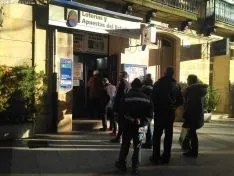 Colas en las adminsitraciones de Lotería. 