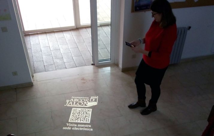 Entrada al ayuntamiento de Arcos de Jalón. 