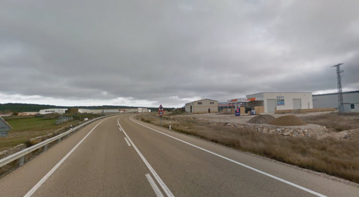 Colisionan dos turismos en la N-234