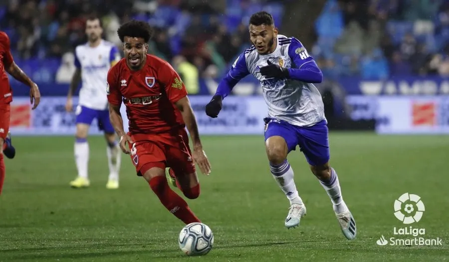 Foto 2 - El Numancia se mete en un charco en la Romareda (1-0)