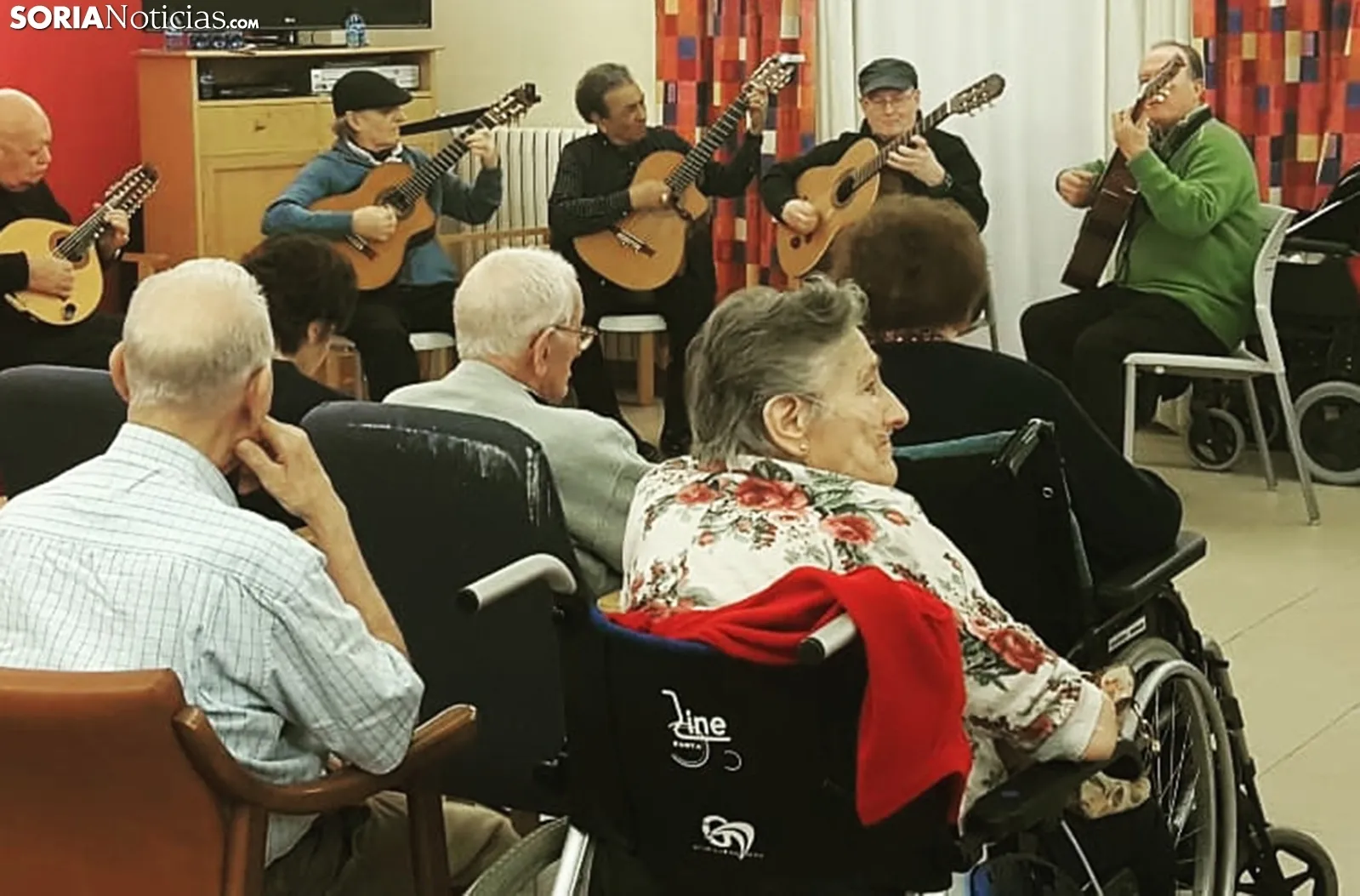 Una de las imágenes del concierto del grupo maño. /SN