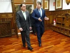Una imagen de la visita institucional a la Diputación. /SN