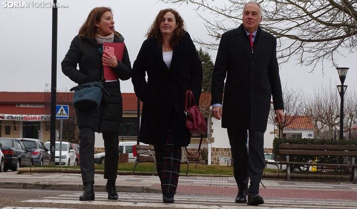 Muñoz, junto a la compañera de grupo Teresa Delgado este jueves. /SN