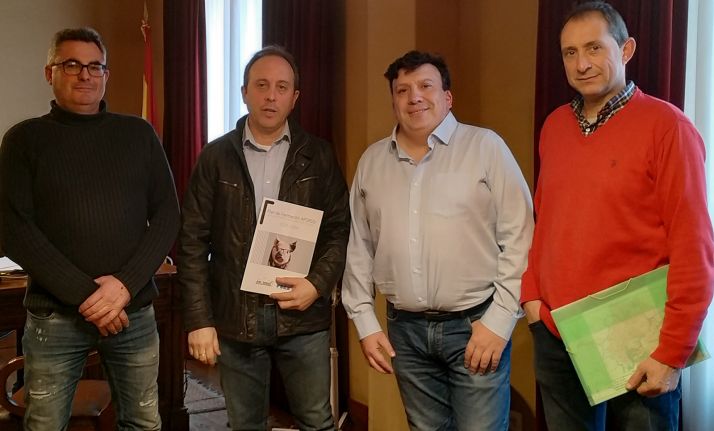 Responsables municipales adnamantinos y de la agrupación APORSO. /FOES