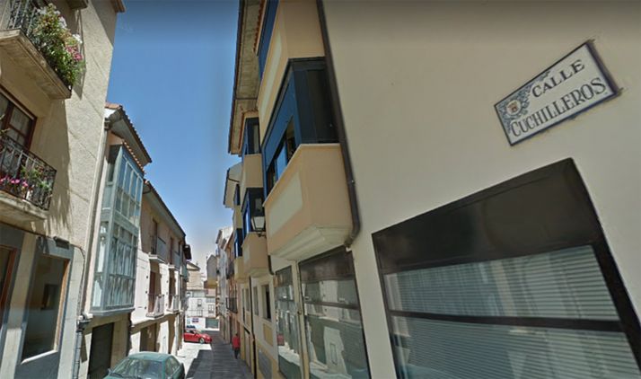 Una imagen de la calle Cuchilleros, en el casco antiguo de la capital. /GM