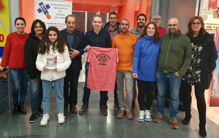 El Bádminton Soria-CS24 también se apuntó a la donación. /