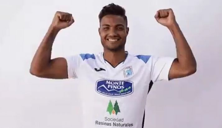 Edipo, con su triplete, protagonista del partido. /SD Almazán