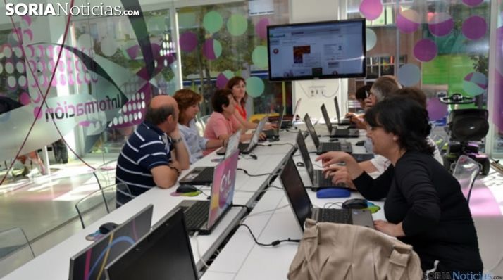 La Junta ofrece un nuevo servicio para realizar trámites online en los espacios CyL Digital