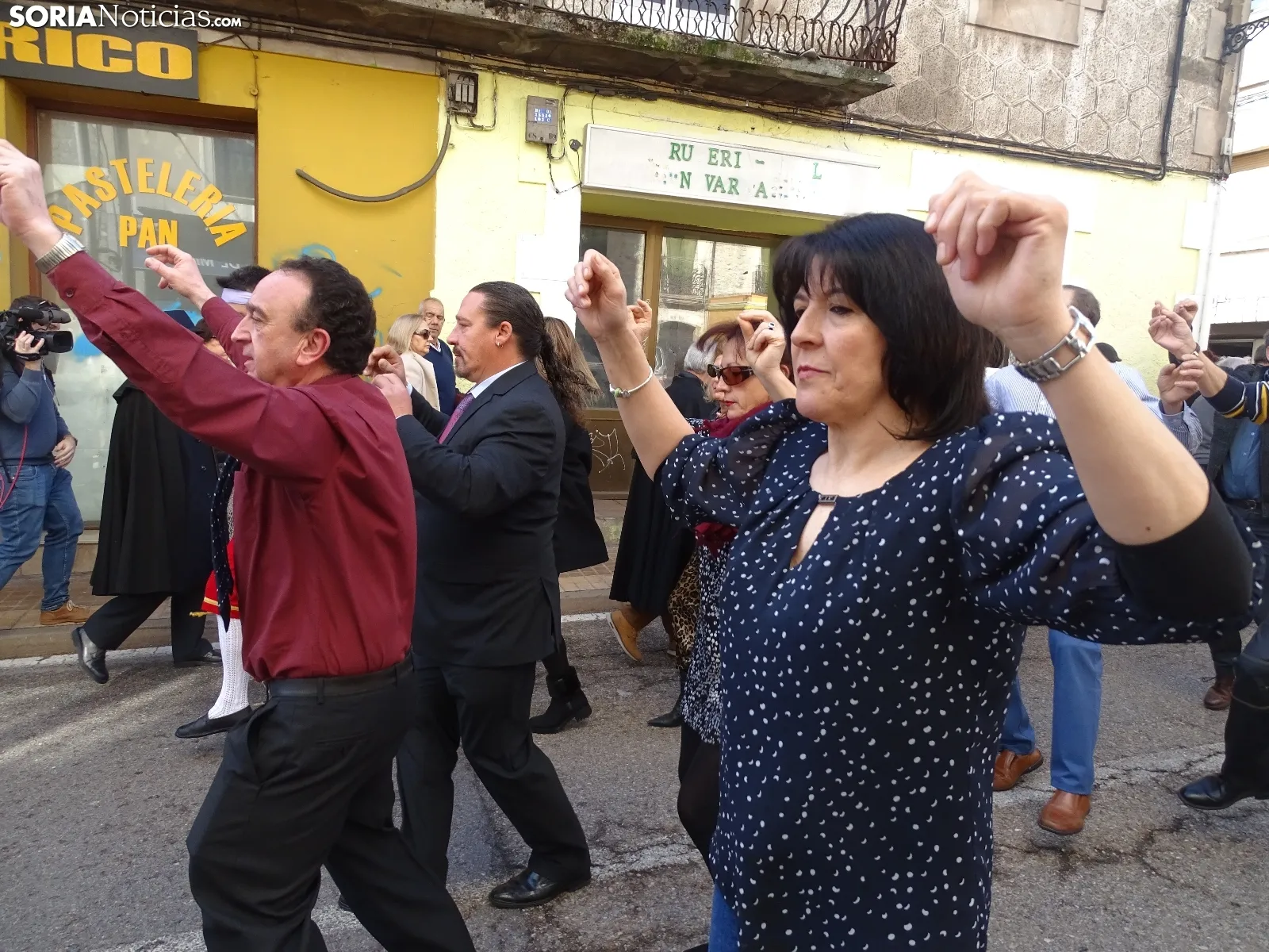 Una imagen de la festiva jornada en San Leonardo de Yagüe. /SN