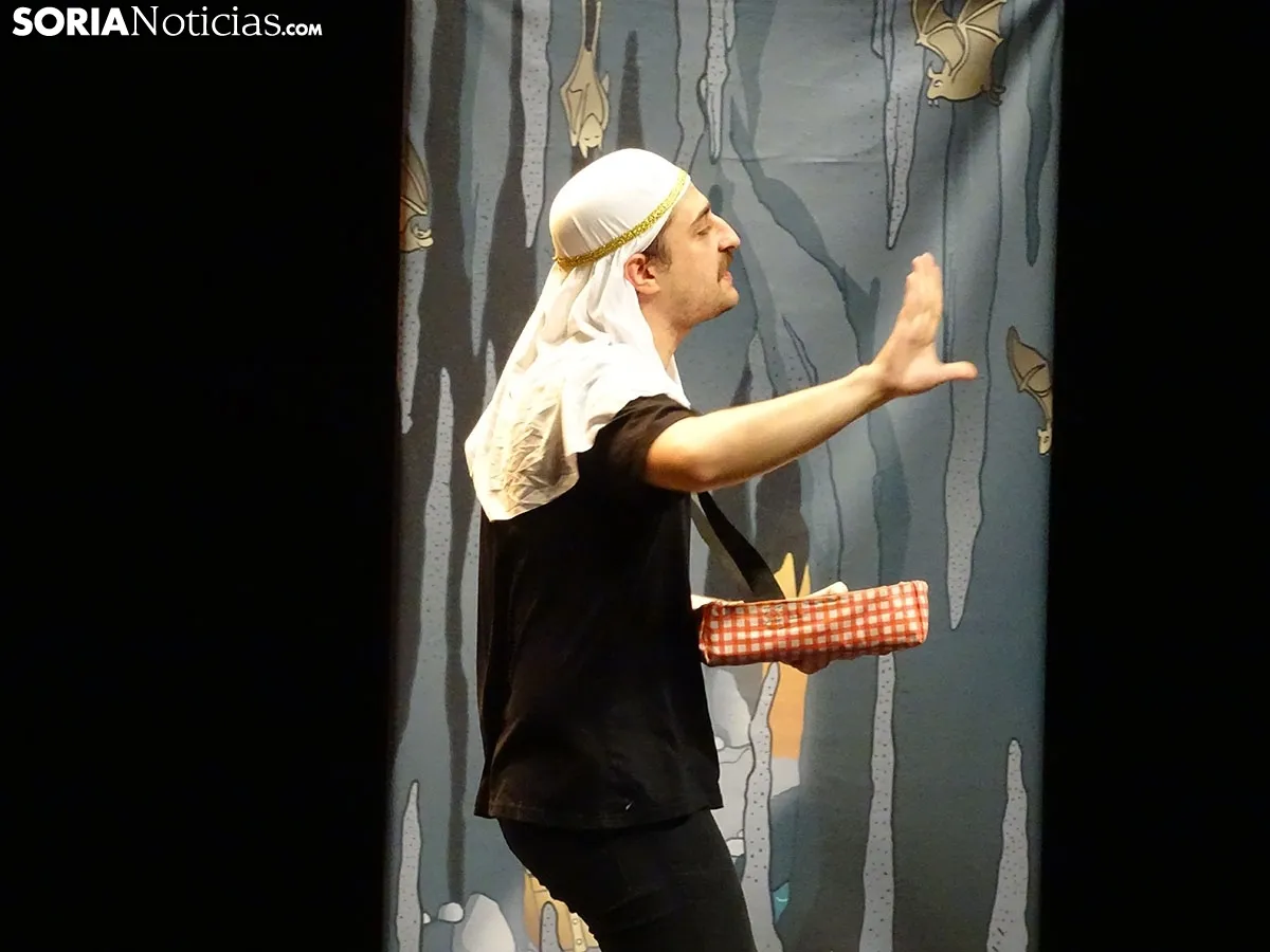 Teatro en inglés para escolares en la Audiencia.