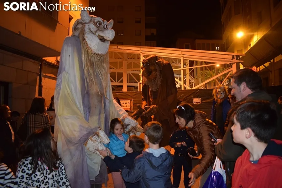Foto 10 - Galer&iacute;a de im&aacute;genes: el desfile carnavalesco de los m&aacute;s peque&ntilde;os